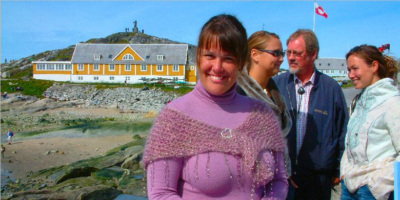 Nuuk: Souvenir sellers