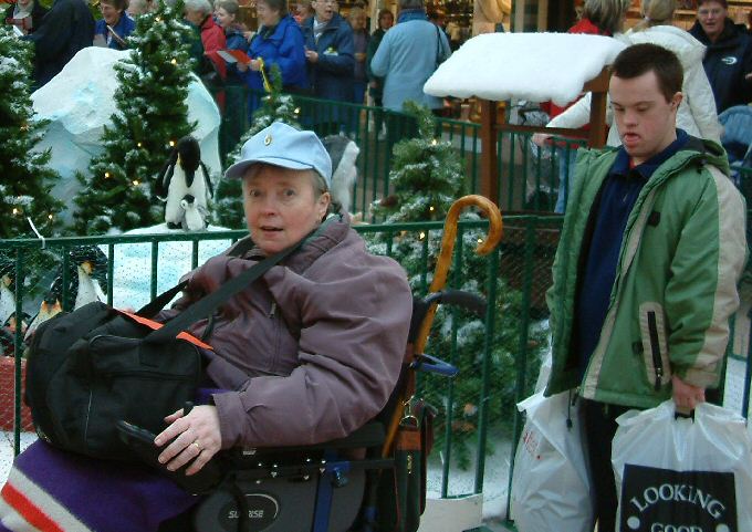 Christmas shopping in Hyde