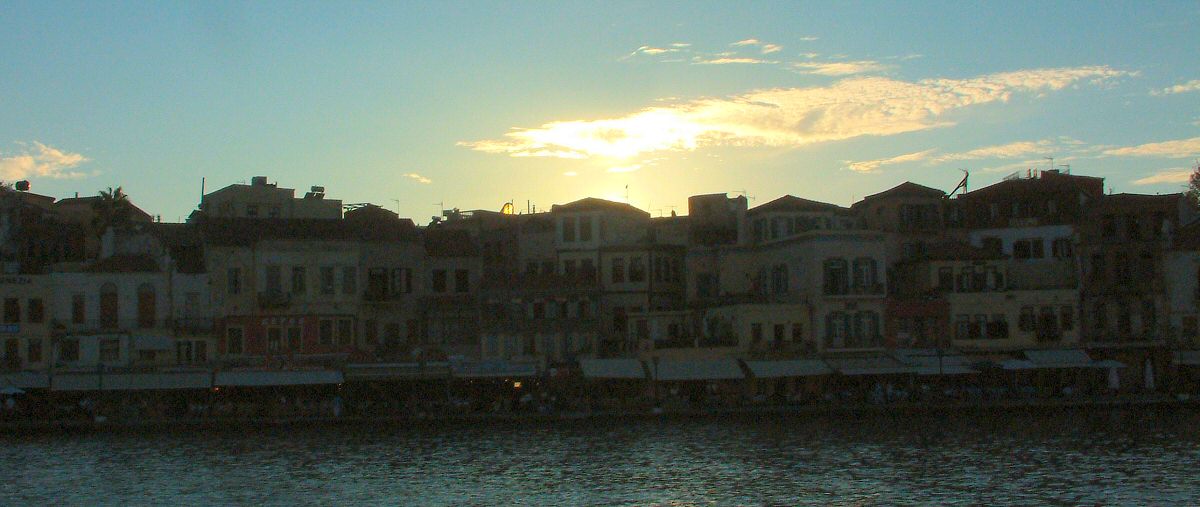 Chania: Akti Kountourita at Sunset
