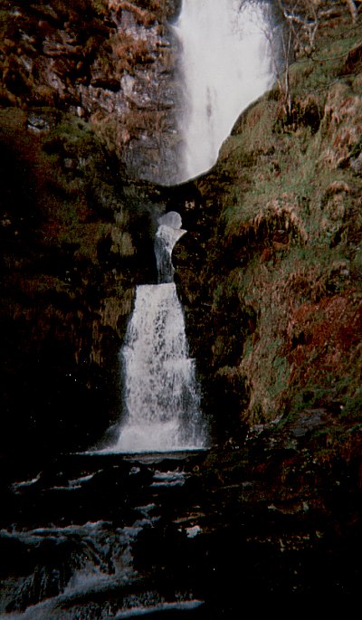 Pistyll Rhaeder: low view, April 1989