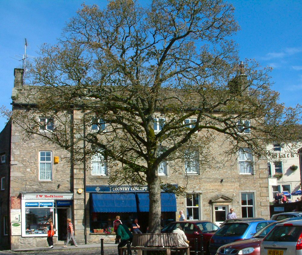 Grassington: The Square, September 2006